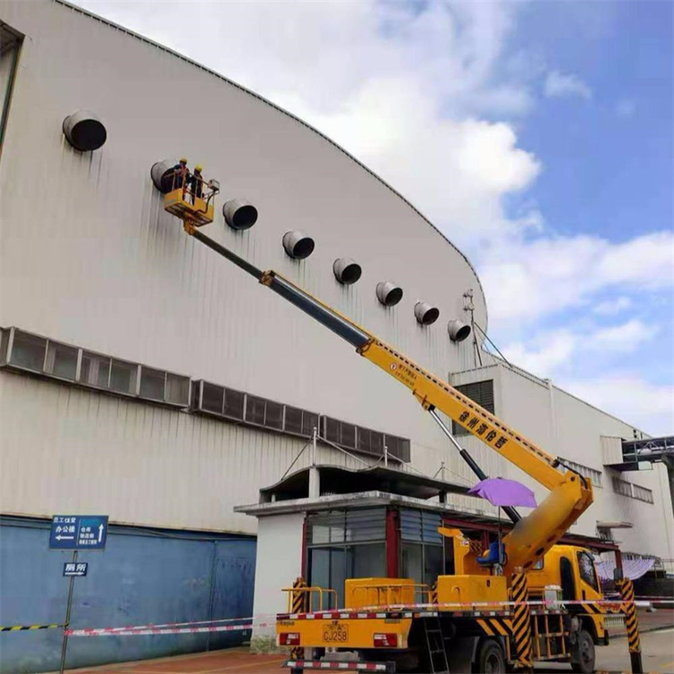 黎川县高空作业车出租服务：专业广告牌安装解决方案