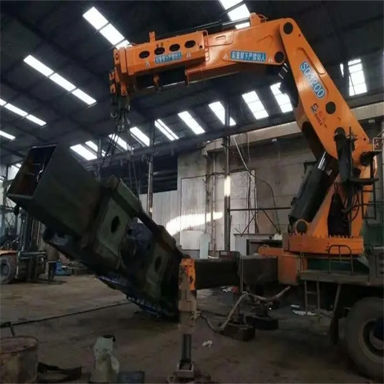 黎川县130吨折臂吊车出租吊机租赁附近电话